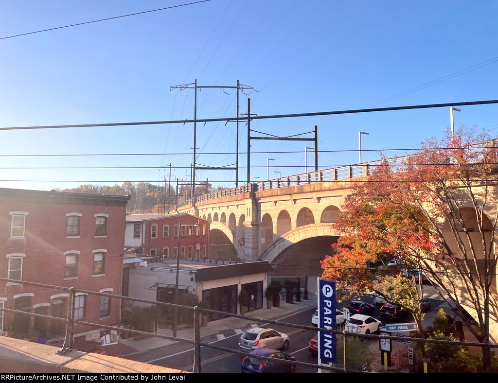 Passing through Manayunk-we can see the former PRR line, now a bike trail